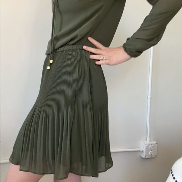 Michael Kors Olive Green Cold Shoulder Long Sleeve Dress - Picture 3 of 12